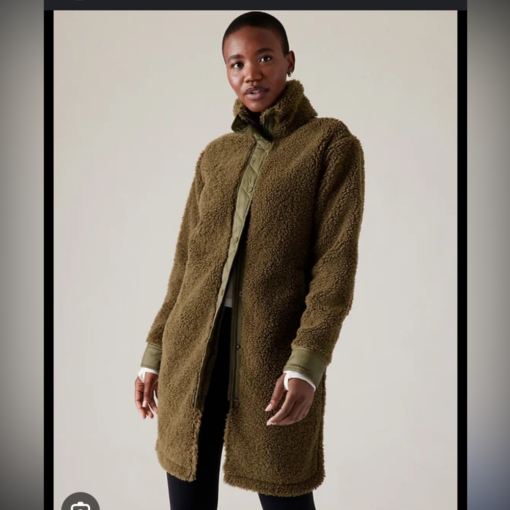 ISO Athleta Cozy Day Hybrid Coat Olive Green M
